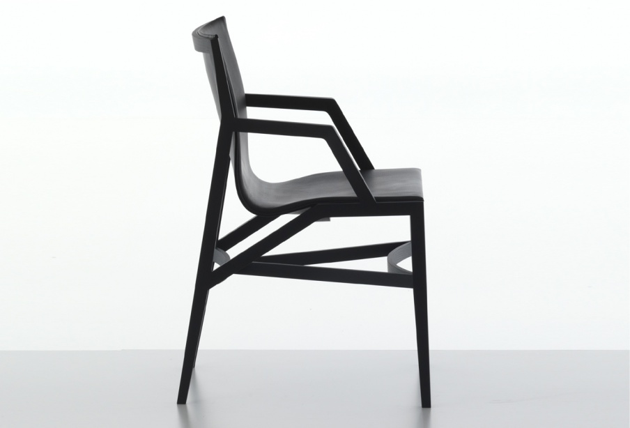 Chair with armrest 472 PILOTTA, Cassina