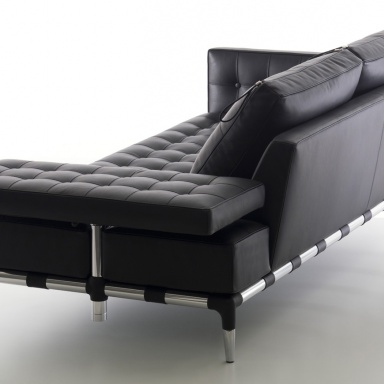 The 241 PRIVE sofa