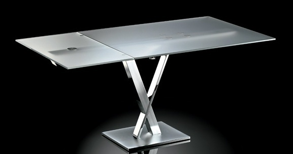 Dante dining table, Naos