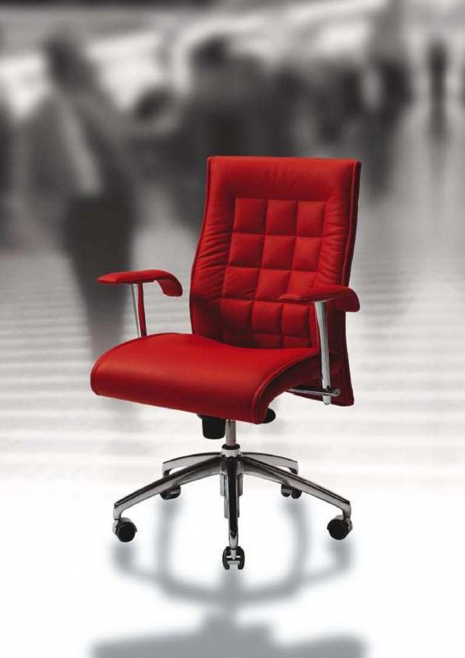 The chair on a rotating basis Beaute, SITIA