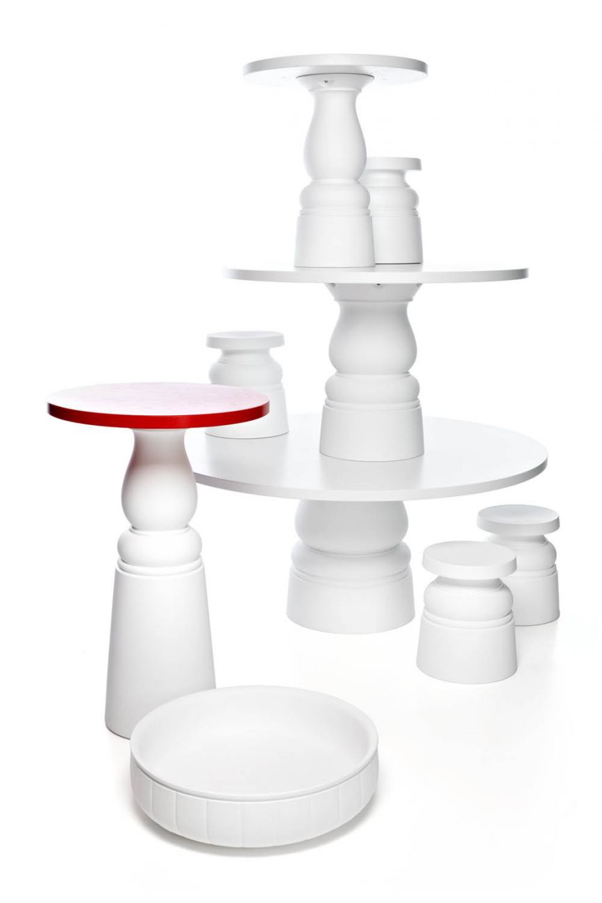 The Container New Antiques Table, Moooi