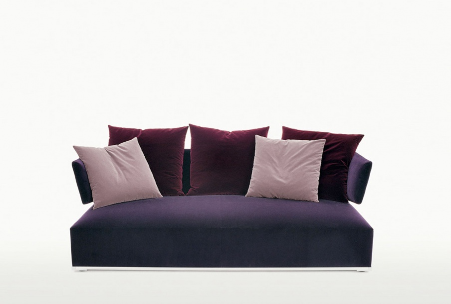 Two seater sofa with a hidden frame, Amoenus - Maxalto