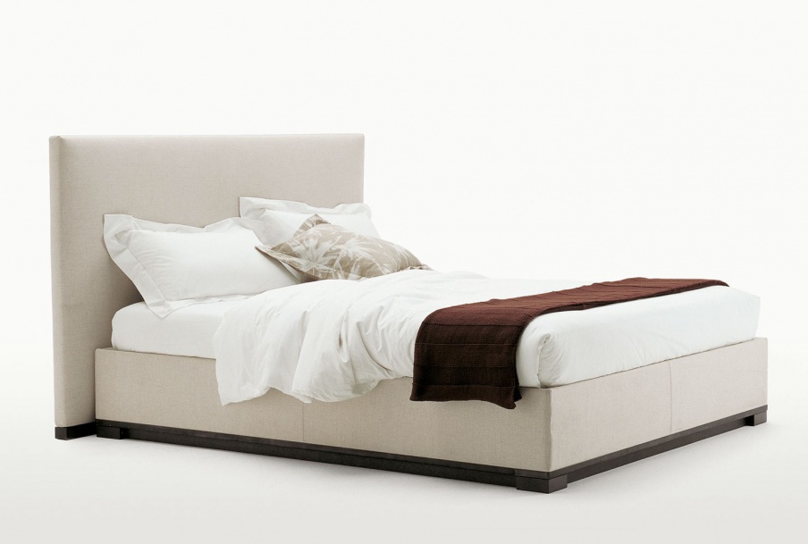 Double bed with high headboard, Bauci - Maxalto