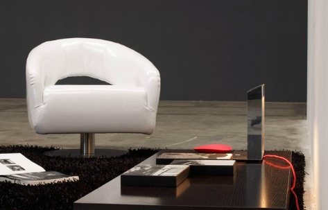 The Wave Chair, Casa-Nova