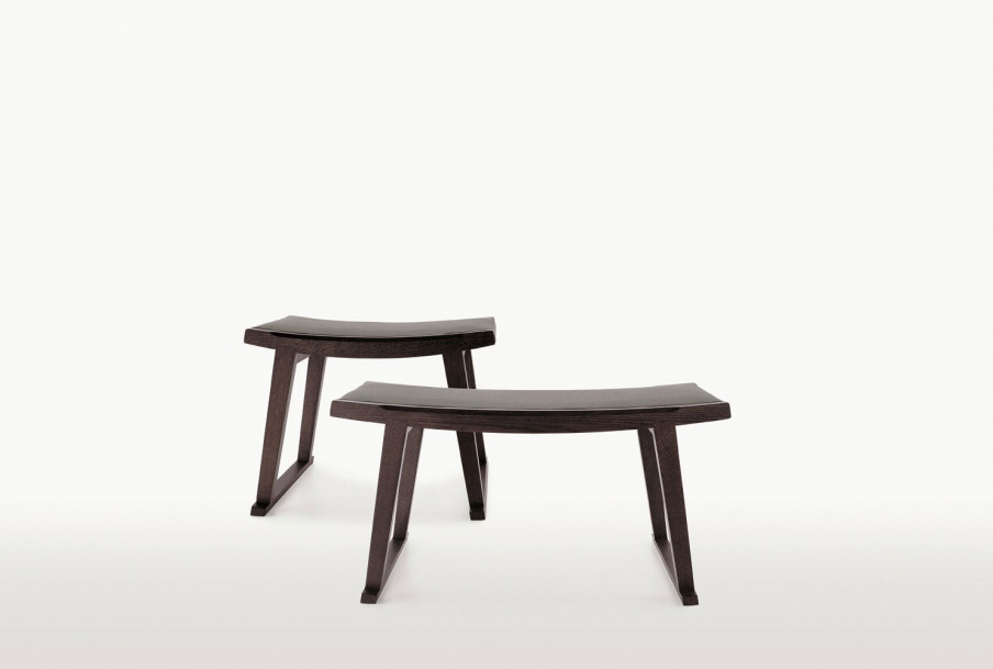 Stool made of solid wood, Sella - Maxalto
