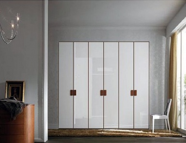 Wardrobe, San Giacomo