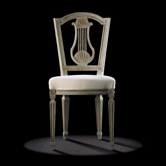 Chair on high legs, Massant