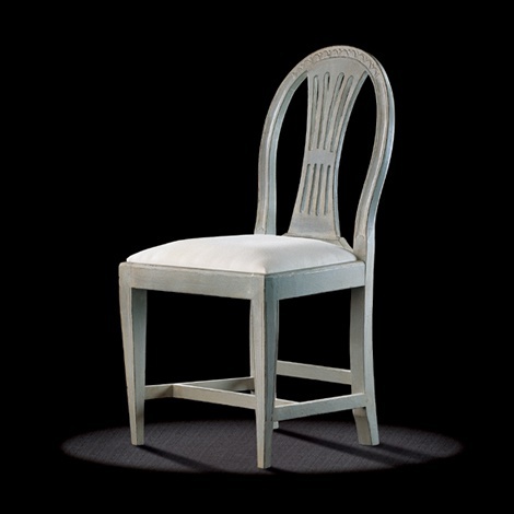 Chair with a curved backrest, Massant