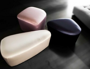 Poof Sassi, Erba Italia