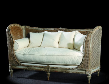 Sofa with high back and armrests, Massant