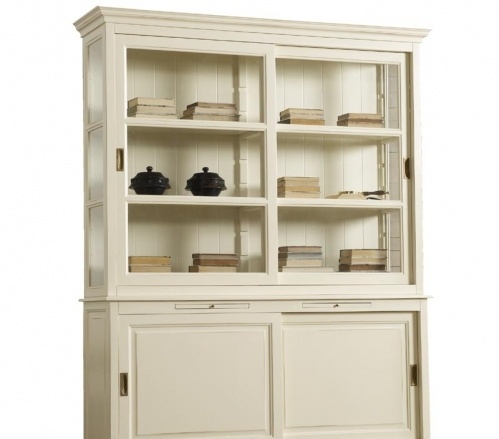 A Snack Bar, Dialma Brown