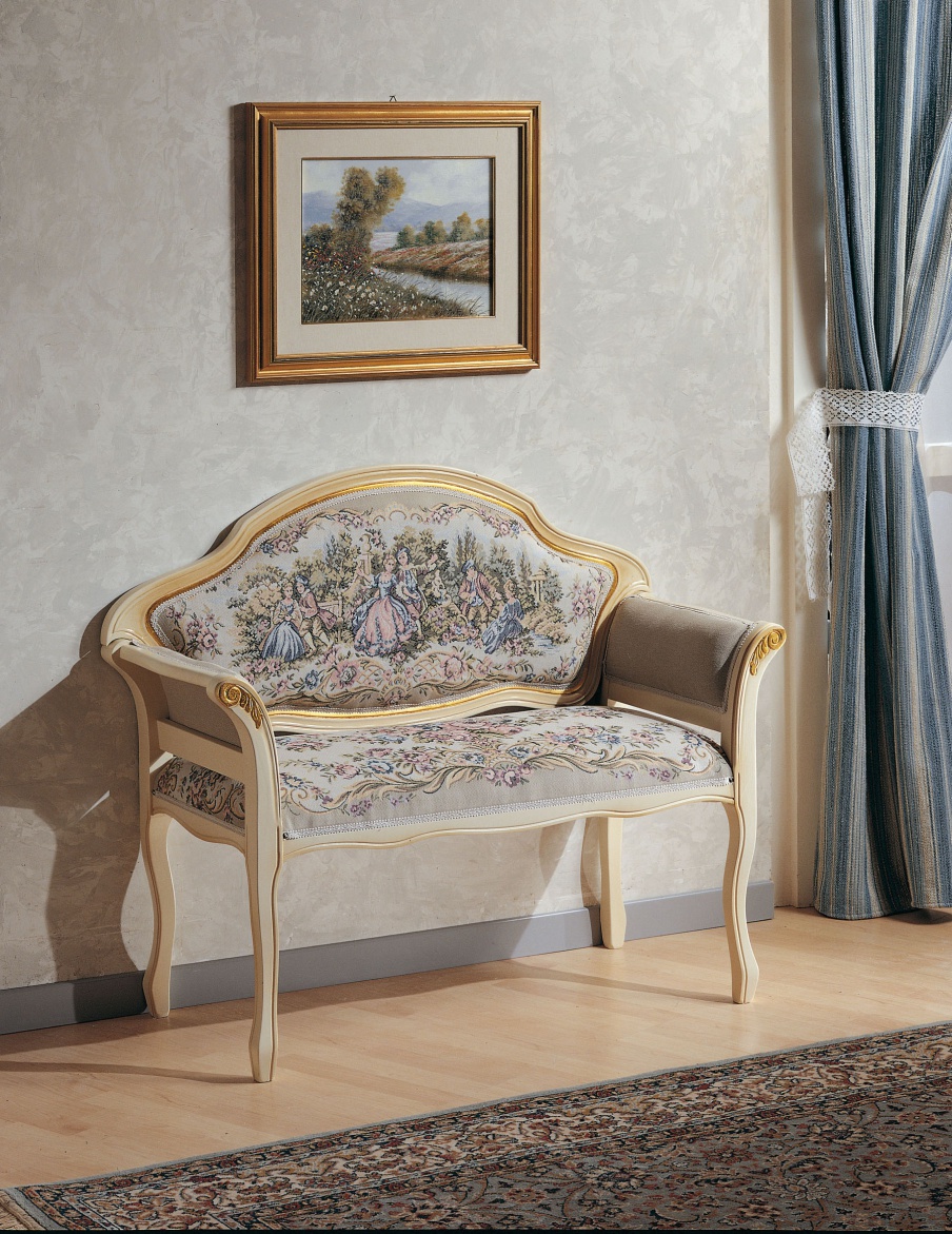 The armchair Prestige, RM Arredamenti