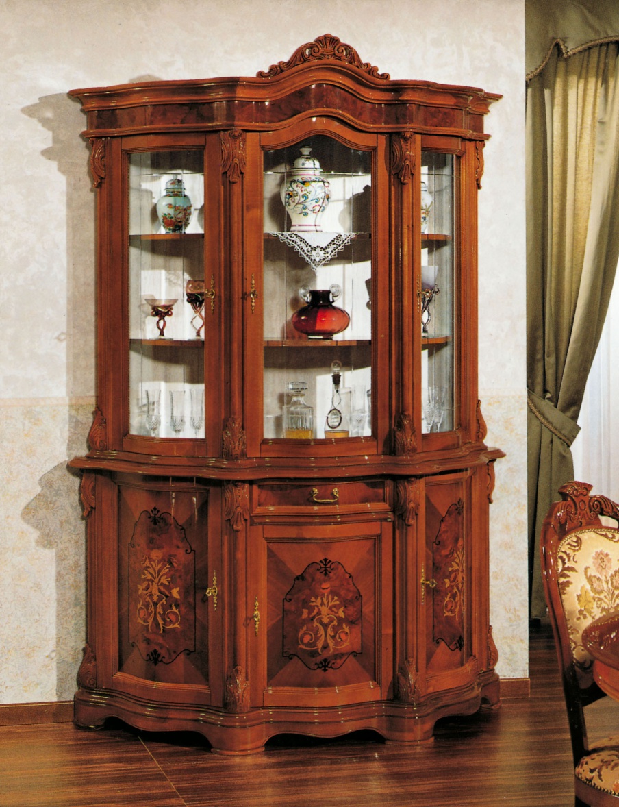 Showcase Luigi XIV, RM Arredamenti