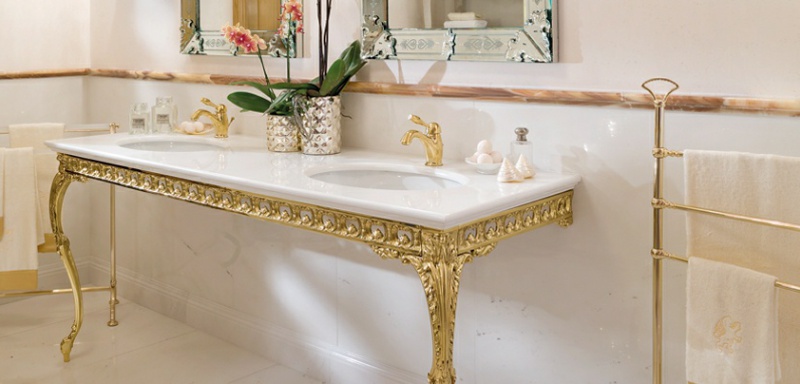 The cupboard under the sink 