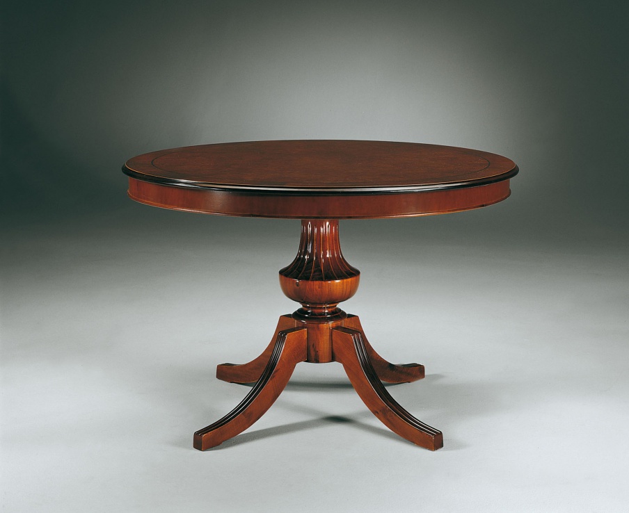 Table RM Arredamenti