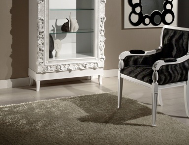 The chair is Neat, RM Arredamenti