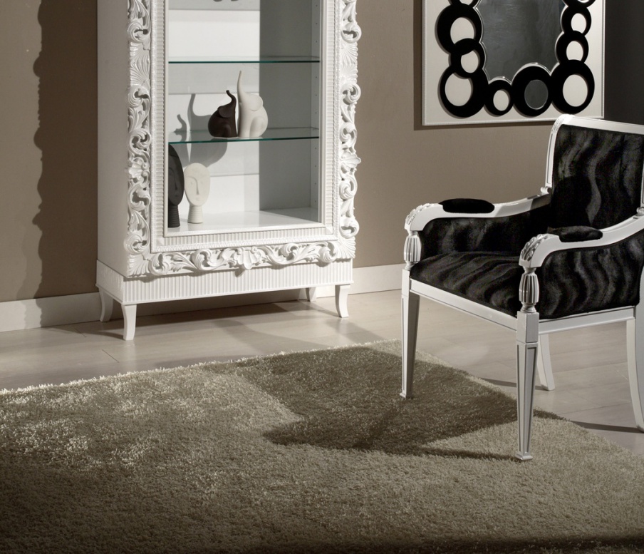 The chair is Neat, RM Arredamenti