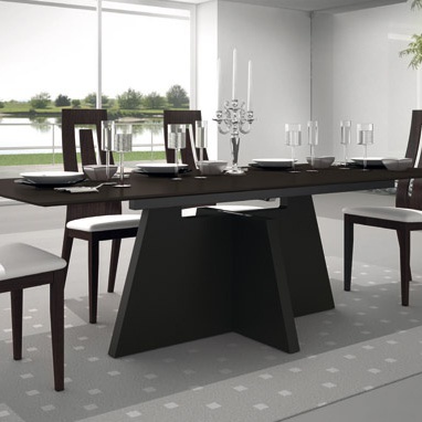 Vigo dining table