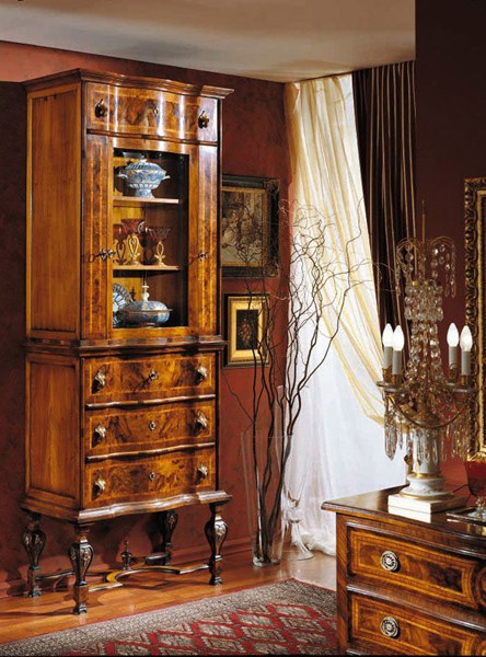 Showcase on high legs, Palmobili