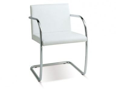 Chair with armrests, Funzionalismo
