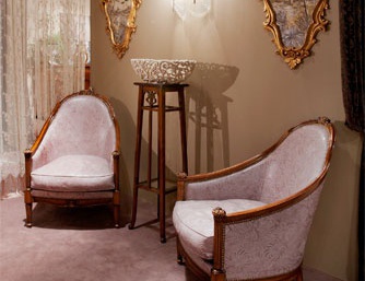 Armchair upholstered in leather or fabric Liberty, Medea