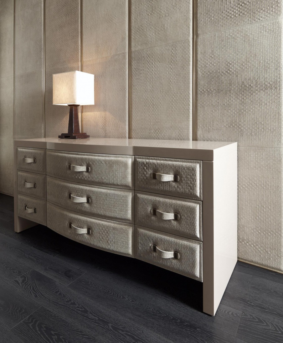 Dresser with leather upholstery Zion, Rugiano