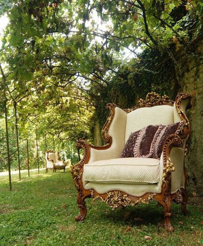 The high-backed chair, Boiserie Italia