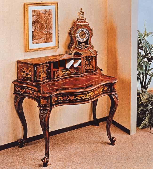 Secretaire on high legs, Binda Mobili