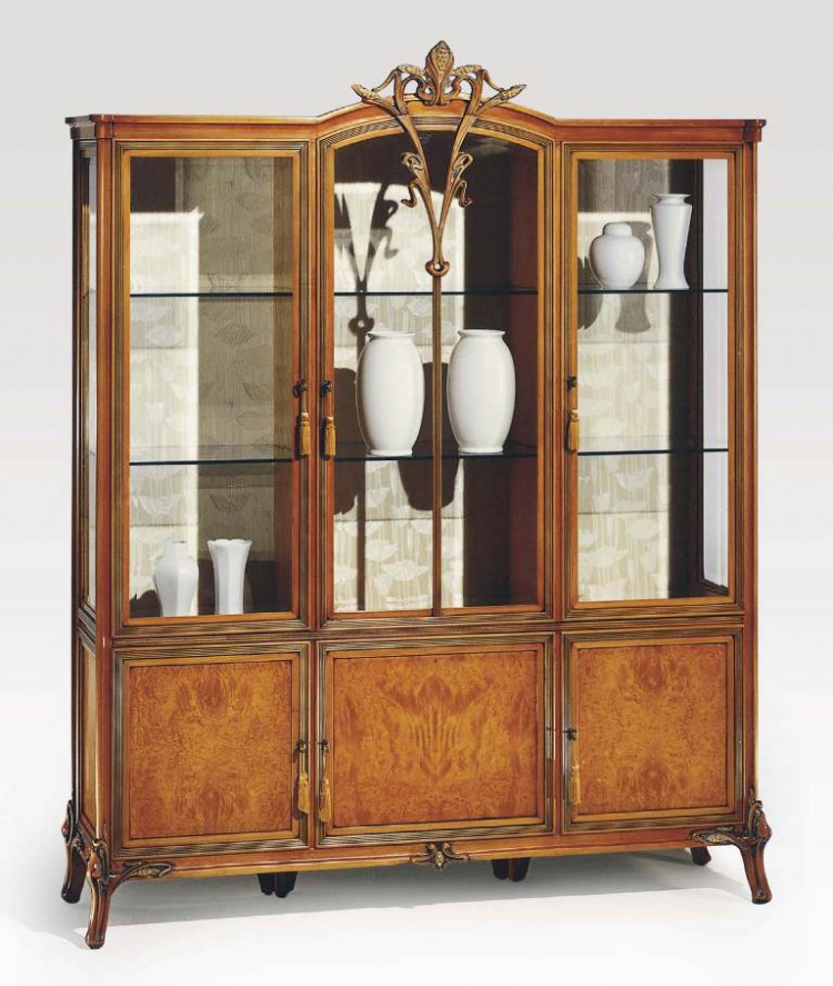 Cupboard, C. L. Italia