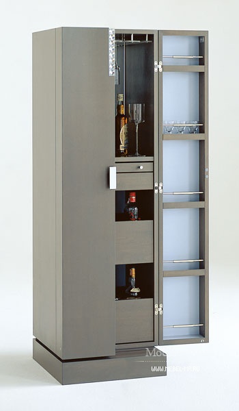 Bar Cabinet, Selva