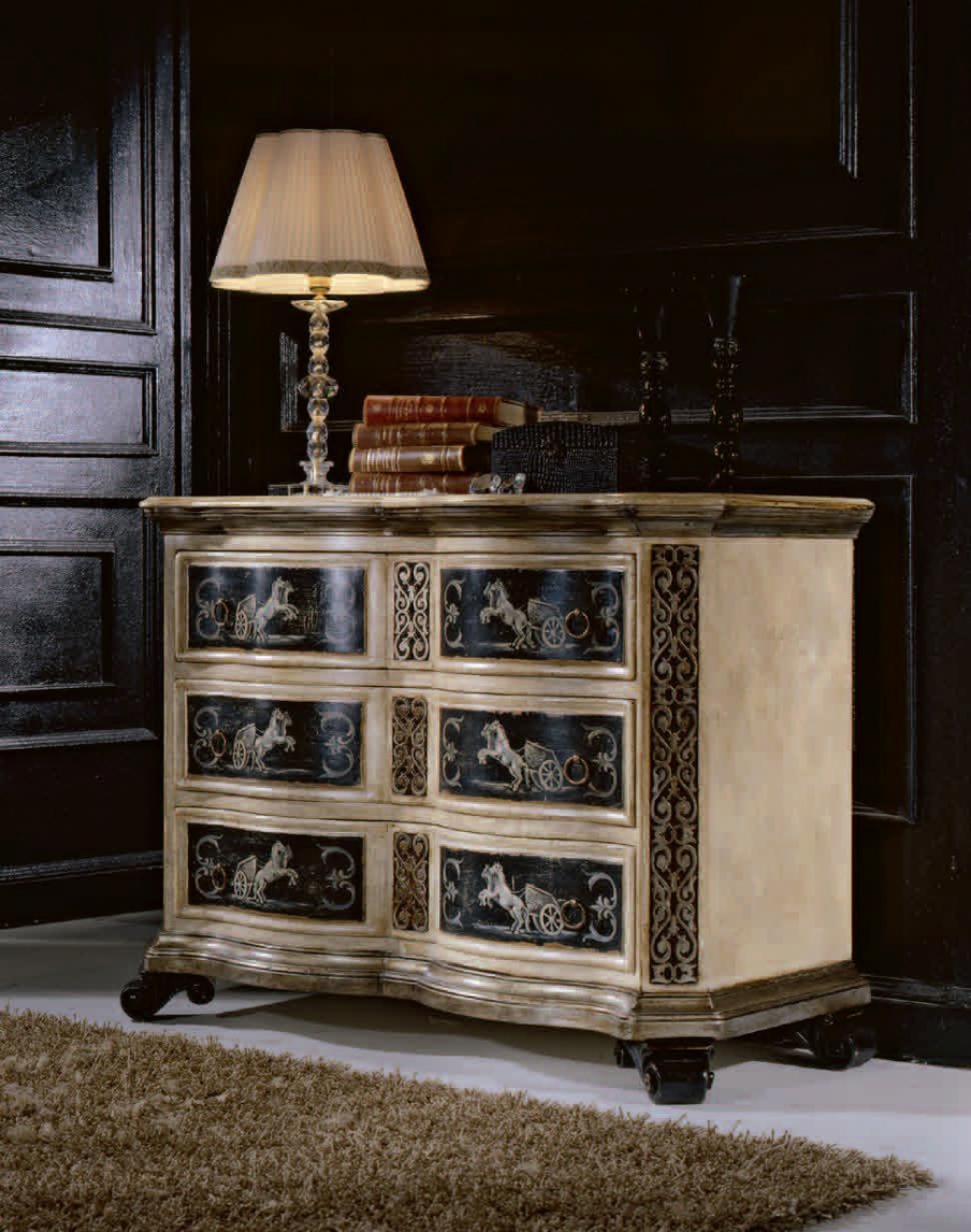 A low chest on legs, Sangiorigo