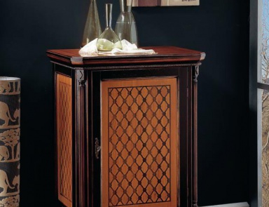 Bedside table on low legs, Sangiorigo