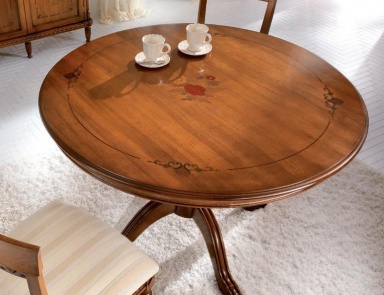 Dining table with round top, Sangiorigo