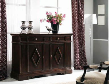 A chest of drawers made of solid wood, Sangiorigo