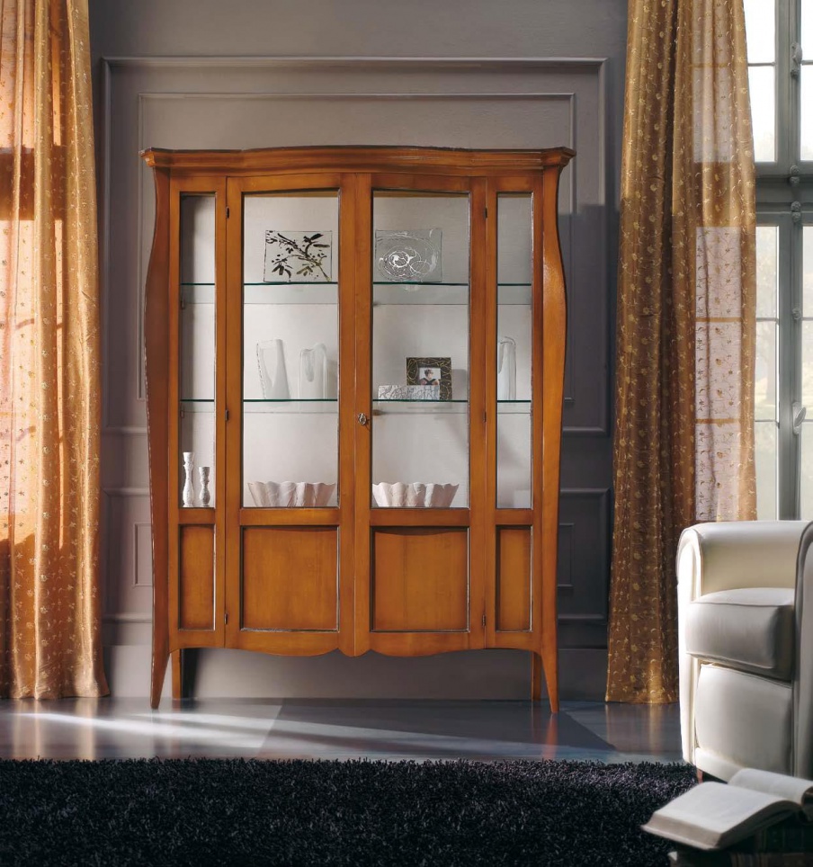 Showcase with glazed doors, Sangiorigo