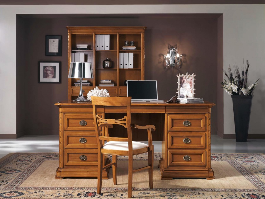 A Desk with drawers, Sangiorigo