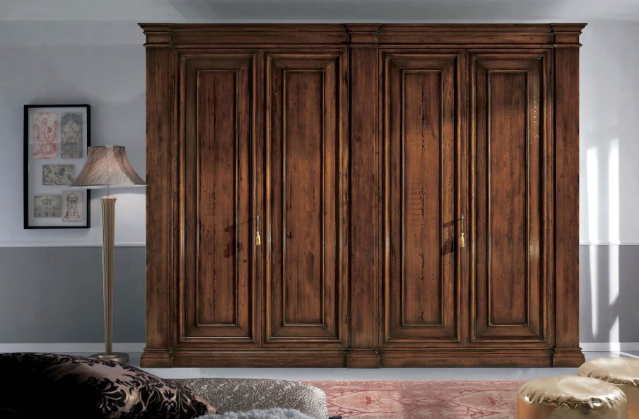 Wardrobe with hinged doors, Sangiorigo