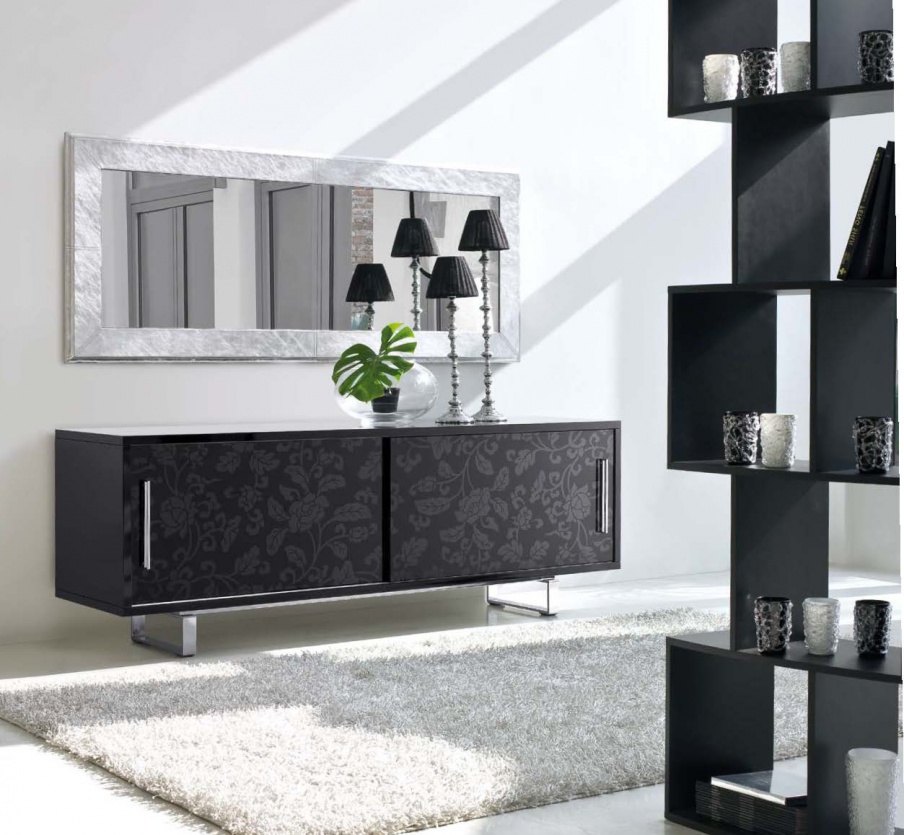 Sideboard with painted doors, Antonello Italia