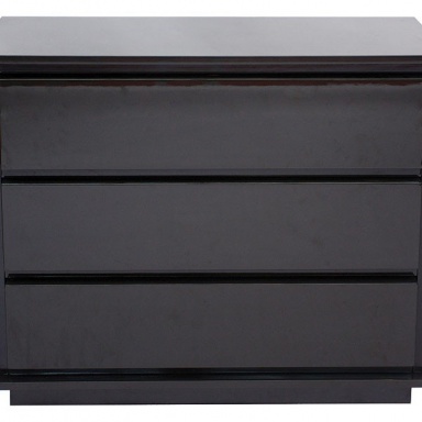 The Madrid chest of drawers Chest of Drawers