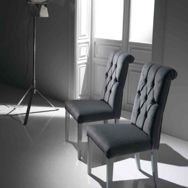 The Eclectic chair capitonne 