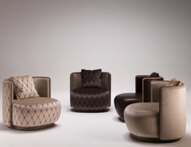 The semi-circular chair, Fratelli Boffi