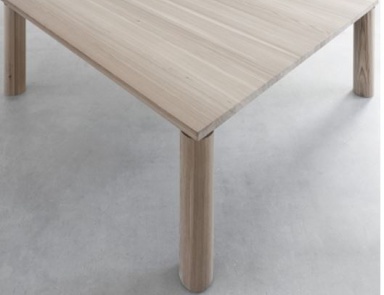 Inno dining table from the collection of the Convivio, Lando