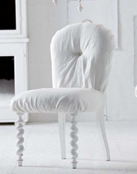 The chair of the Nuova Falegnameria collection, Lando