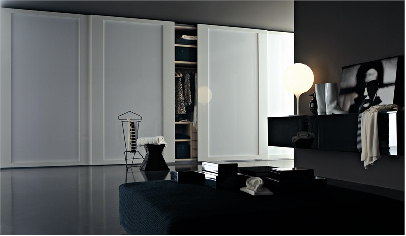 Riquadro Wardrobe, Lema