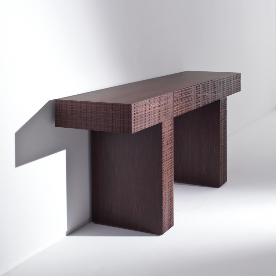 Console Maxima, Laurameroni