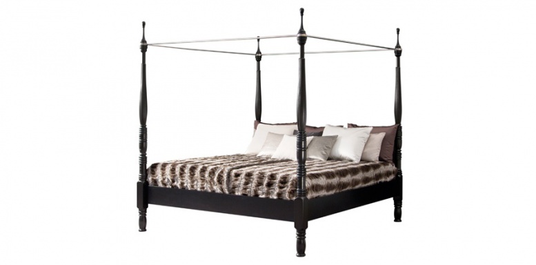 Bed with canopy Safari