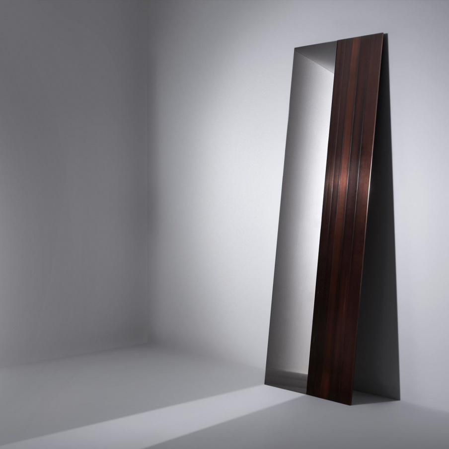 Mirror Stars, Laurameroni