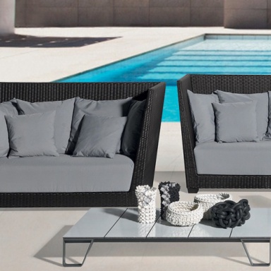 The Armchair InOut 502