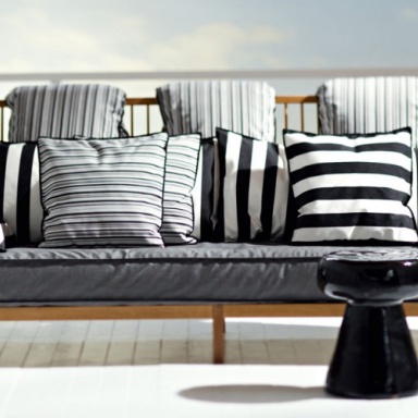 InOut 703 Sofa