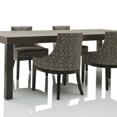 Ophelia dining table